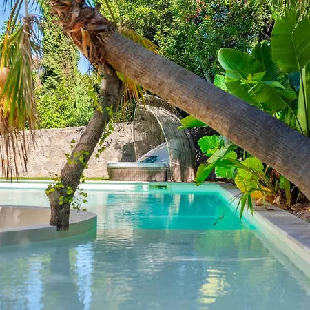 イン Au Cap Brun, 4 Belles Chambres, Piscine ツーロン